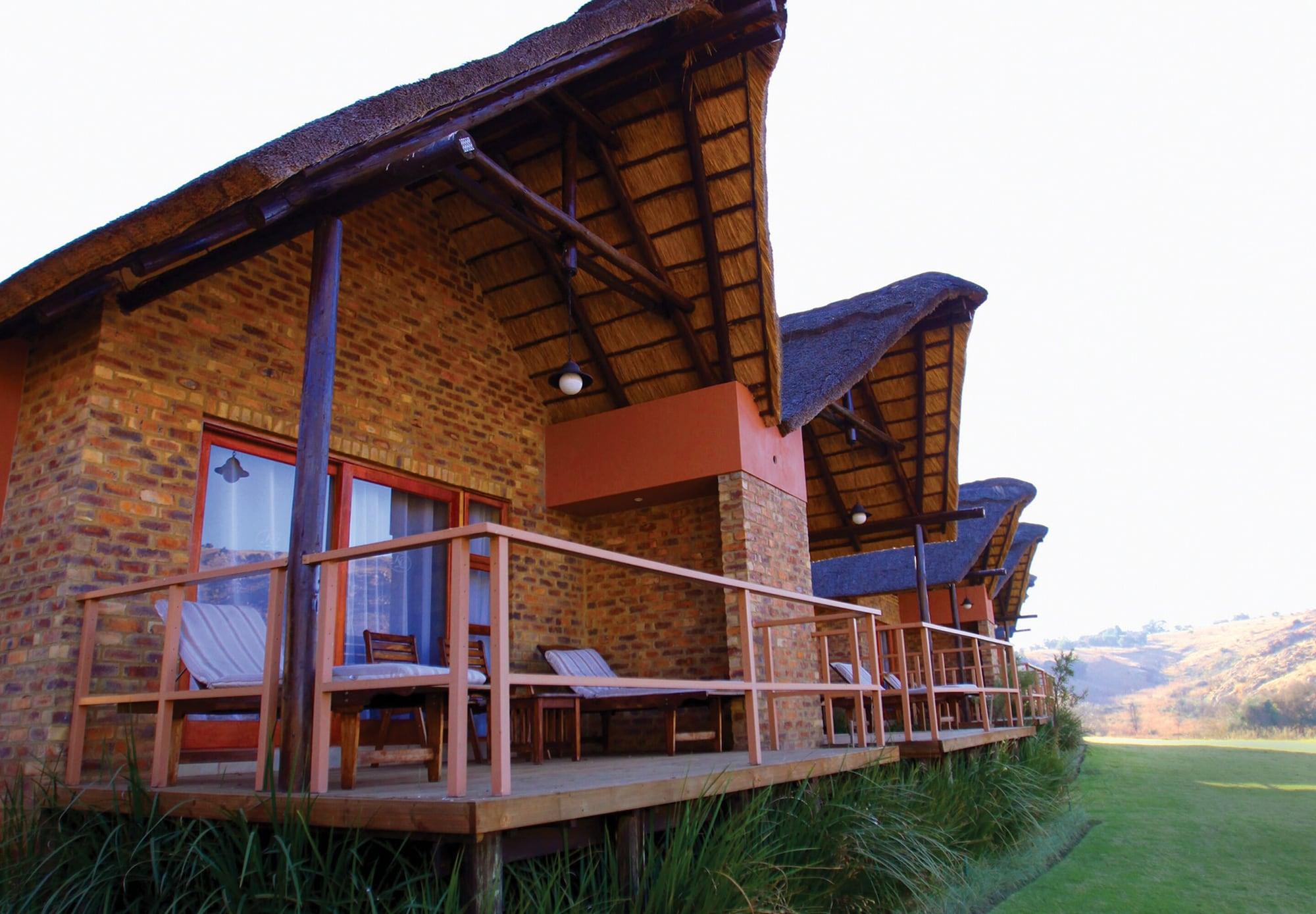 Kloofzicht Lodge & Spa Krugersdorp Extérieur photo The Ranch Resort