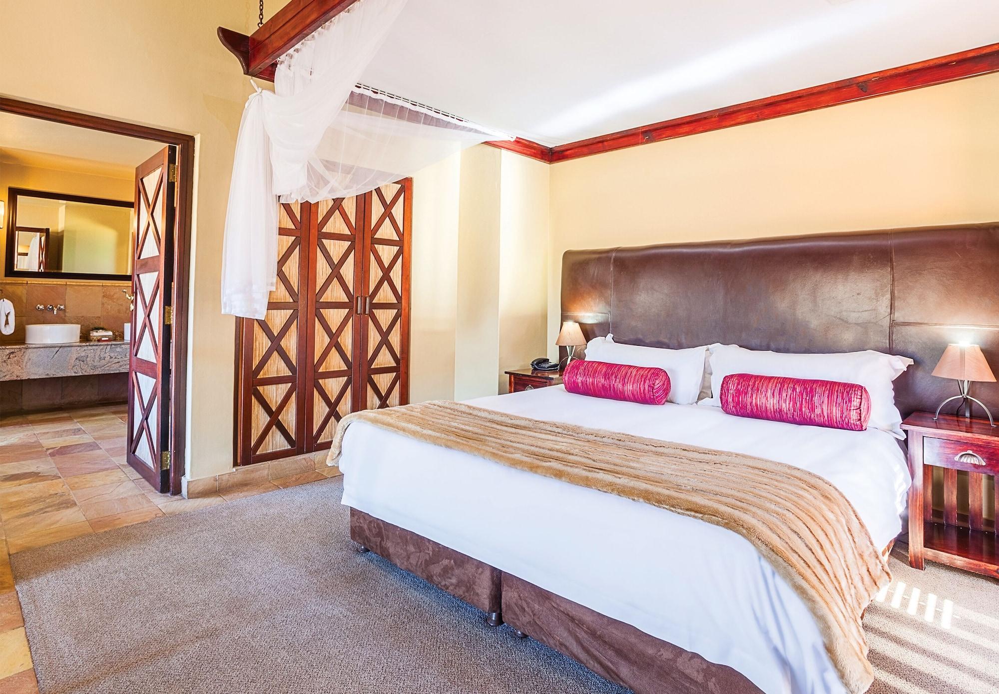 Kloofzicht Lodge & Spa Krugersdorp Extérieur photo A bedroom at the Kingdom Hotel