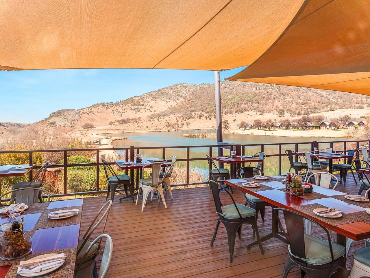 Kloofzicht Lodge & Spa Krugersdorp Extérieur photo The Deck at the LaStella Winery